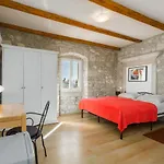 Guest house With A Parking Space - 20631 3*