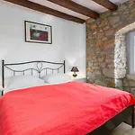 With A Parking Space - 20631 Guest house Porec