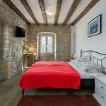 With A Parking Space - 20631 Guest house