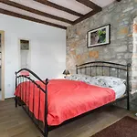 With A Parking Space - 20631