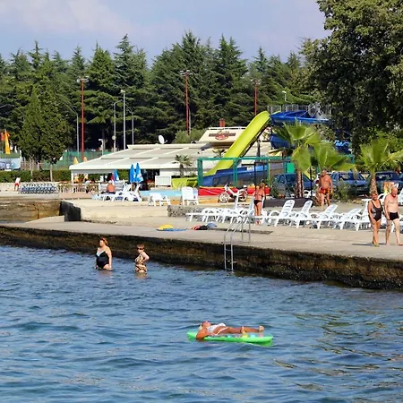 With A Parking Space - 20631 3* ポレッチ