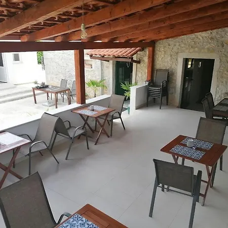 With A Parking Space - 20631 ポレッチ