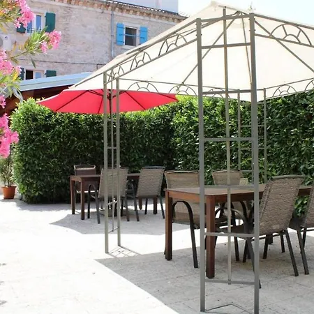 With A Parking Space - 20631 ゲストハウス