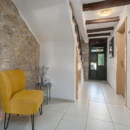 With A Parking Space - 20631 3* ポレッチ