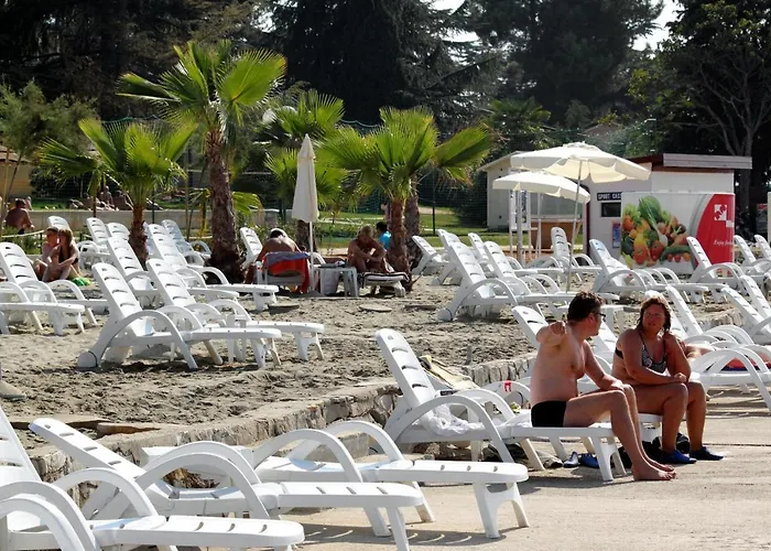 With A Parking Space - 20631 Guest house 3*