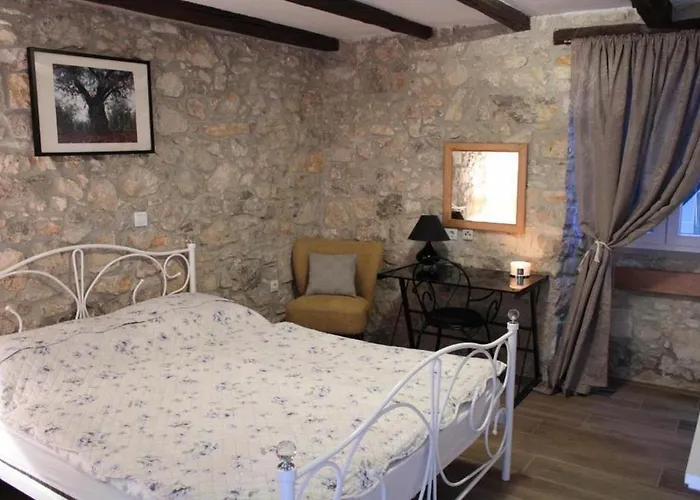 Casa de hóspedes With A Parking Space - 20631