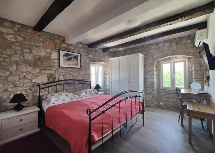 Guest house With A Parking Space - 20631