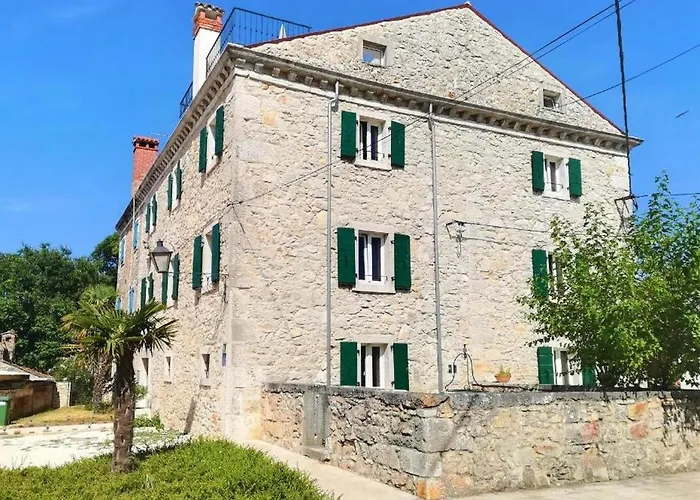 Konukevi With A Parking Space - 20631 Poreč