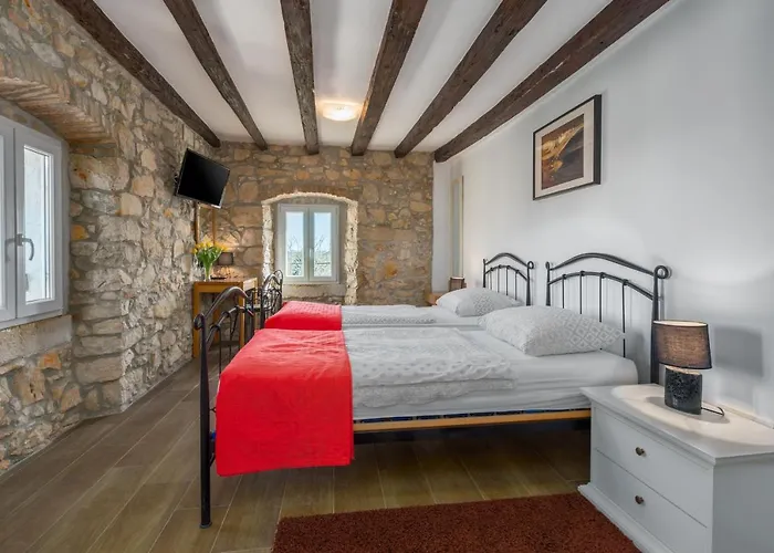 Guest house With A Parking Space - 20631 Porec